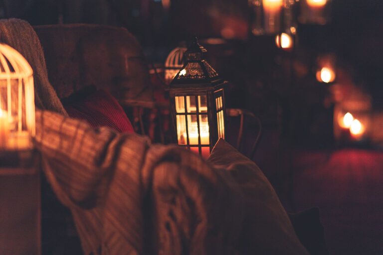 Tips for Creating a Cozy and Inviting Home Environment